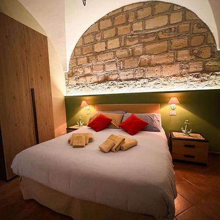 Holiday Bruno Трапані Екстер'єр фото